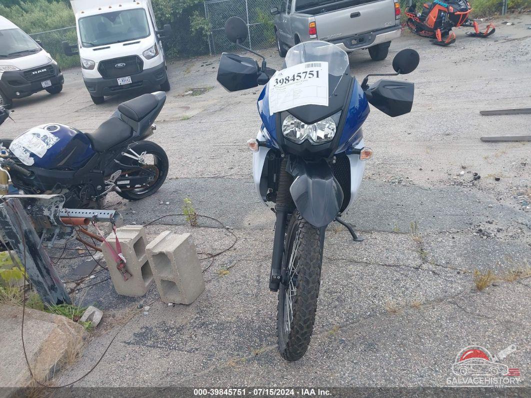 JKAKLEE11CDA44582 2012 KAWASAKI KL650 photo no. 5