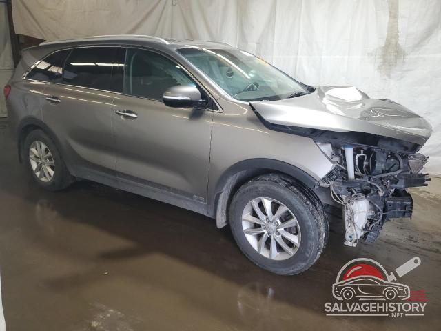 5XYPGDA39JG341919 2018 KIA SORENTO photo no. 4