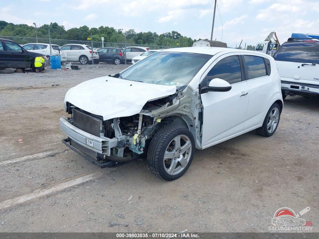 1G1JE6SB2F4167607 2015 CHEVROLET SONIC photo no. 2