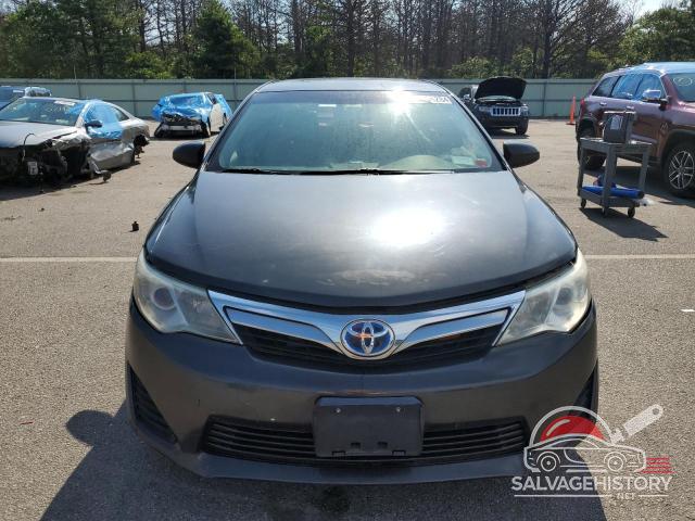 4T1BD1FK1EU141389 2014 TOYOTA CAMRY photo no. 5