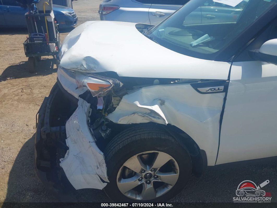 KNDJN2A2XH7421602 2017 KIA SOUL photo no. 6