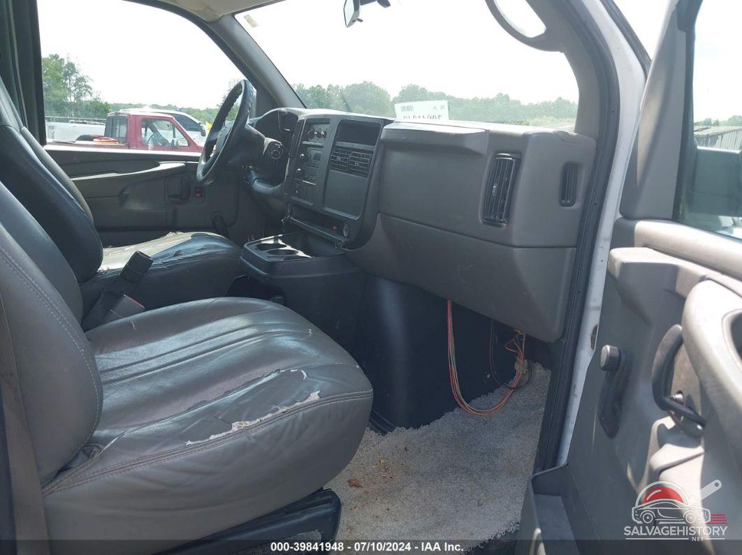 1GAGG25V371252493 2007 CHEVROLET EXPRESS photo no. 5