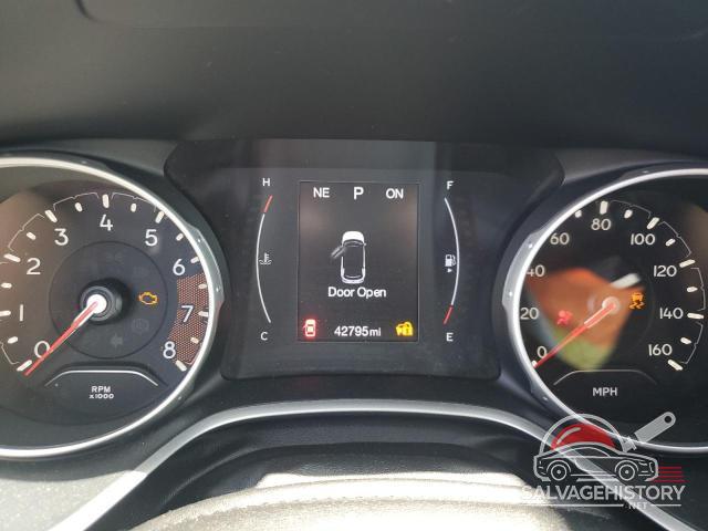 3C4NJDBB7KT834250 2019 JEEP COMPASS photo no. 9