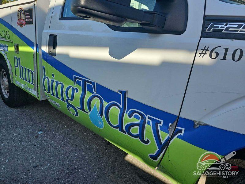 1FTBF2A6XFEB20003 2015 FORD F250 photo no. 3