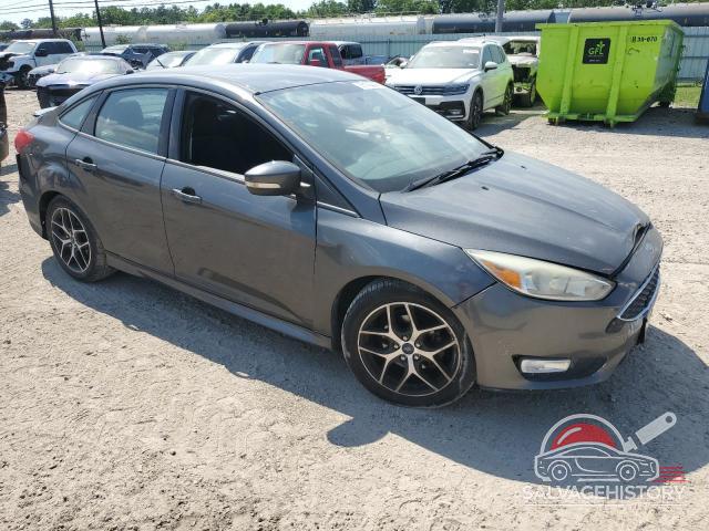 1FADP3F24FL273057 2015 FORD FOCUS photo no. 4