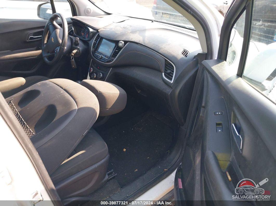 KL7CJNSB0HB253029 2017 CHEVROLET TRAX photo no. 5