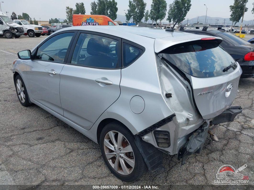 KMHCU5AE0CU052181 2012 HYUNDAI ACCENT photo no. 3