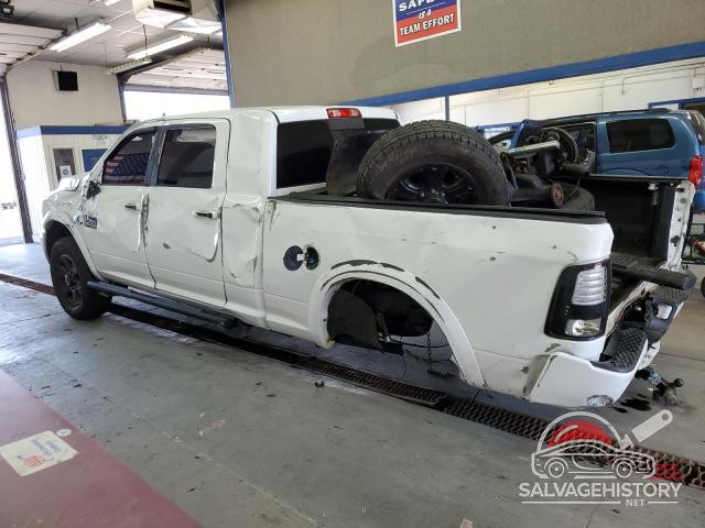 3C6UR5NL1JG323002 2018 RAM 2500 photo no. 2