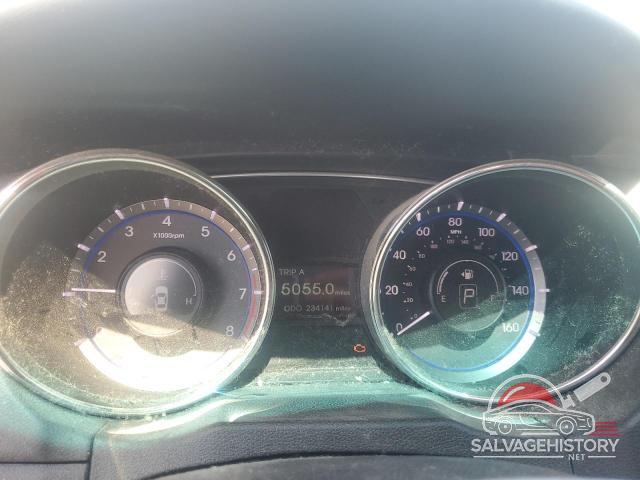 5NPEC4AC6BH066152 2011 HYUNDAI SONATA photo no. 9