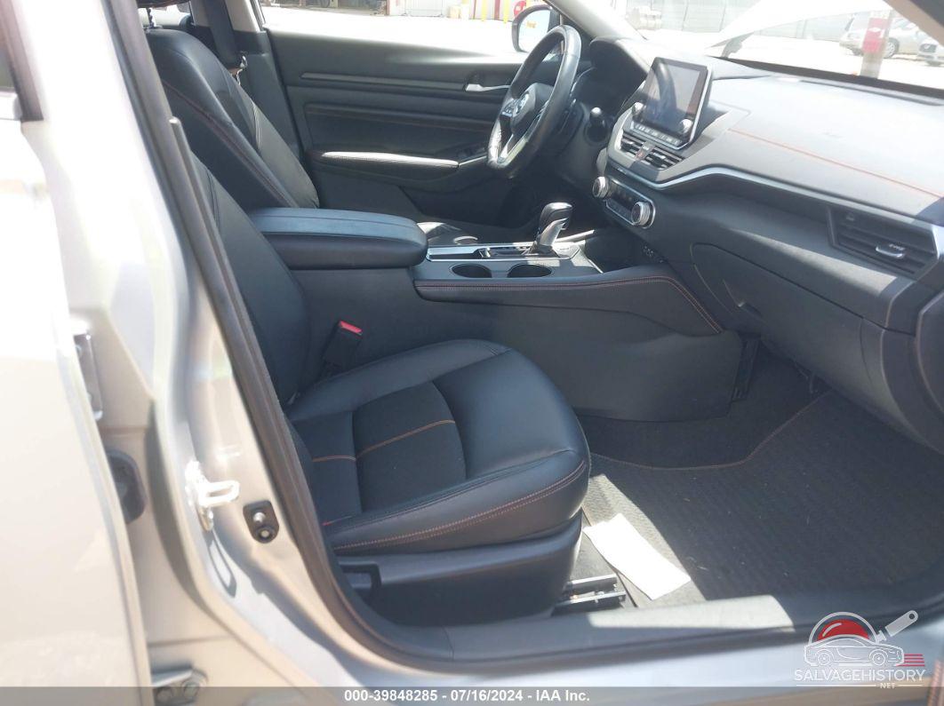 1N4BL4CV4NN401582 2022 NISSAN ALTIMA photo no. 5