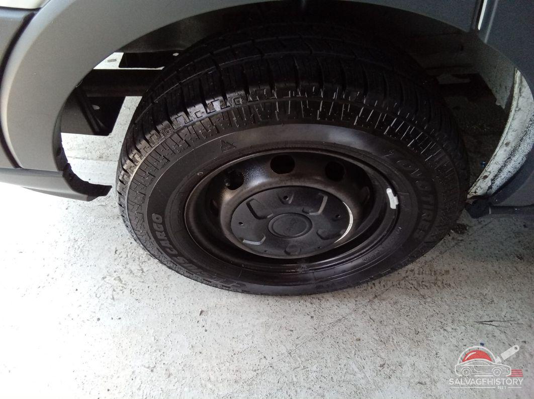 1FTNR1ZM2FKA55232 2015 FORD TRANSIT photo no. 2