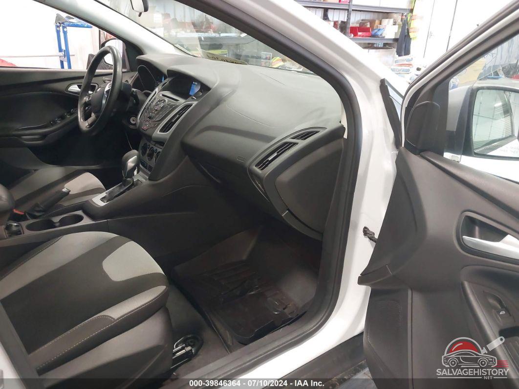 1FADP3K24EL179488 2014 FORD FOCUS photo no. 5