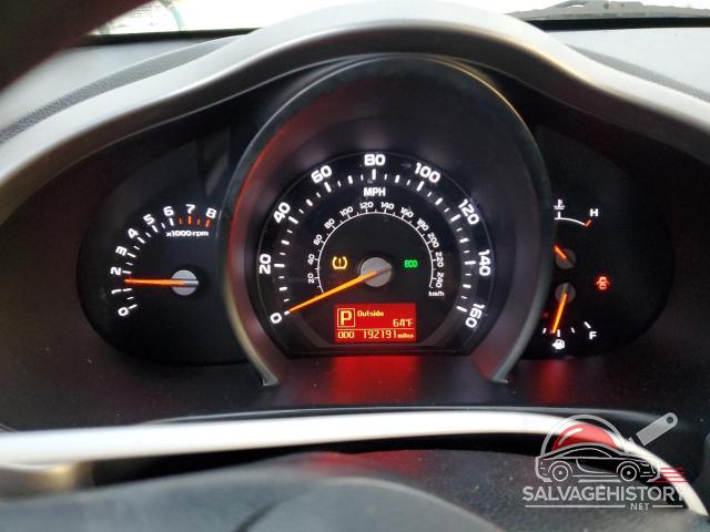 KNDPB3AC2F7760658 2015 KIA SPORTAGE photo no. 9