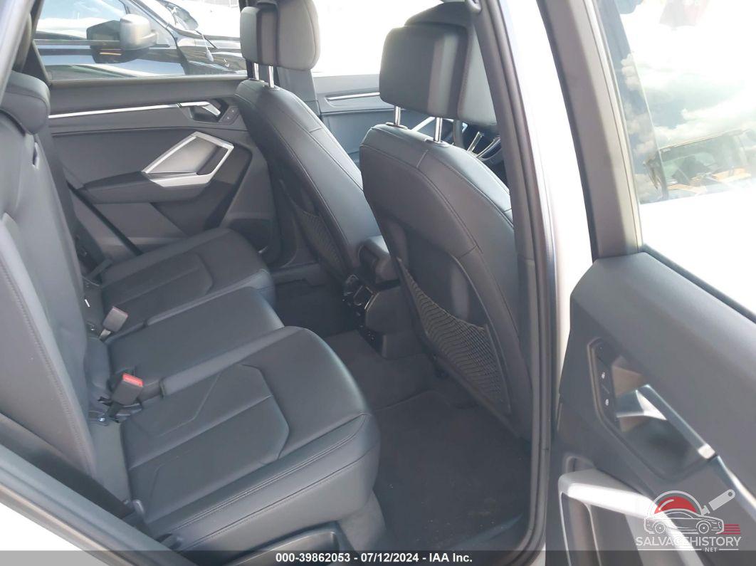 WA1DECF33R1061558 2024 AUDI Q3 photo no. 8