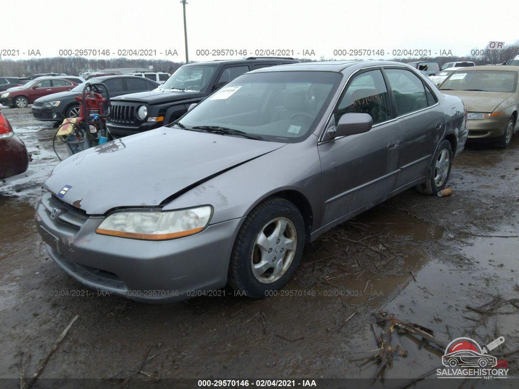 1HGCG5562YA090665 2000 HONDA ACCORD SDN photo no. 2