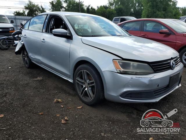 3VWD17AJ9EM257514 2014 VOLKSWAGEN JETTA photo no. 4