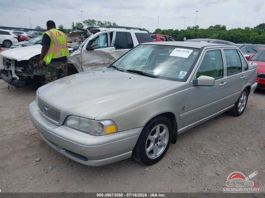 YV1LS61J5Y2653015 2000 VOLVO S70 photo no. 2