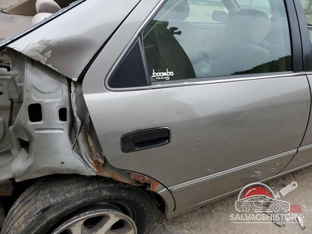 4T1BF22K2XU080207 1999 TOYOTA CAMRY photo no. 10