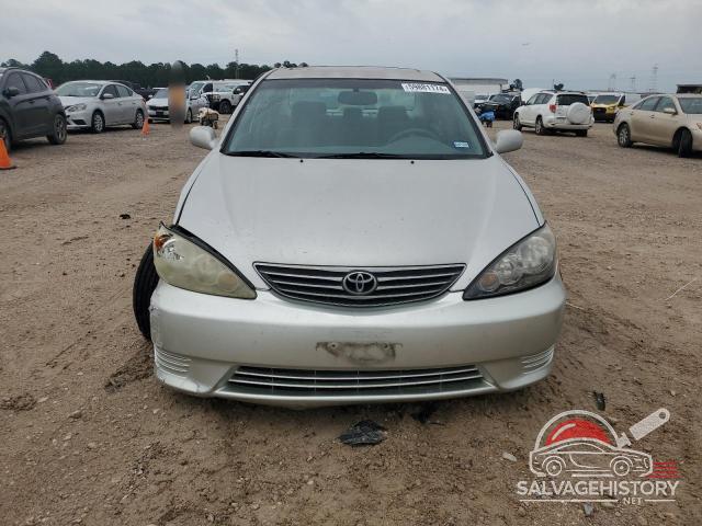 4T1BE32KX5U420662 2005 TOYOTA CAMRY photo no. 5