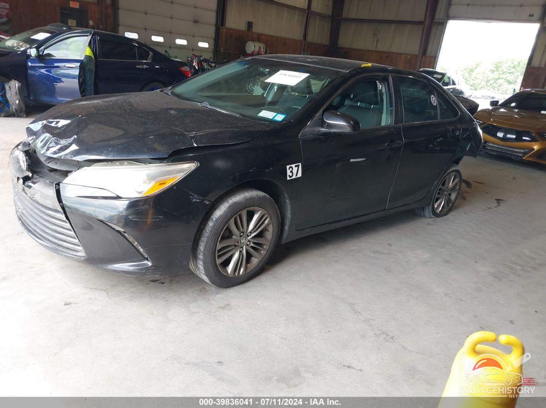 4T1BF1FK1FU081867 2015 TOYOTA CAMRY photo no. 2
