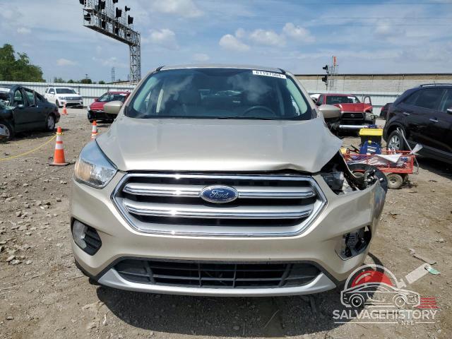 1FMCU0GD1HUD38534 2017 FORD ESCAPE photo no. 5