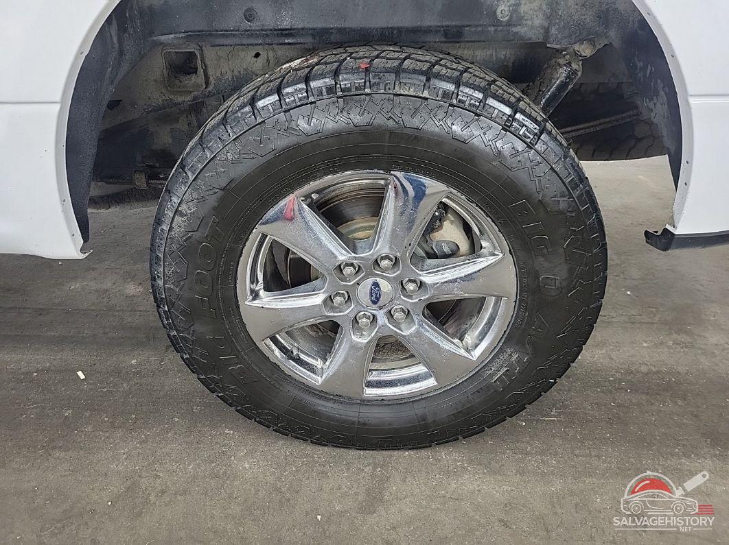 1FTFW1E56JKD11344 2018 FORD F-150 photo no. 2