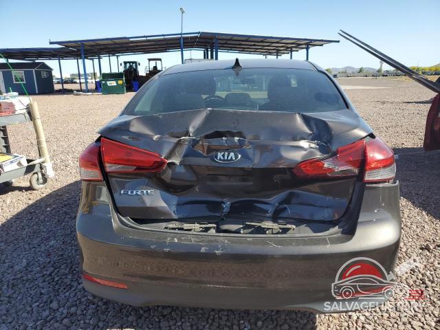 3KPFK4A7XHE035042 2017 KIA FORTE photo no. 6