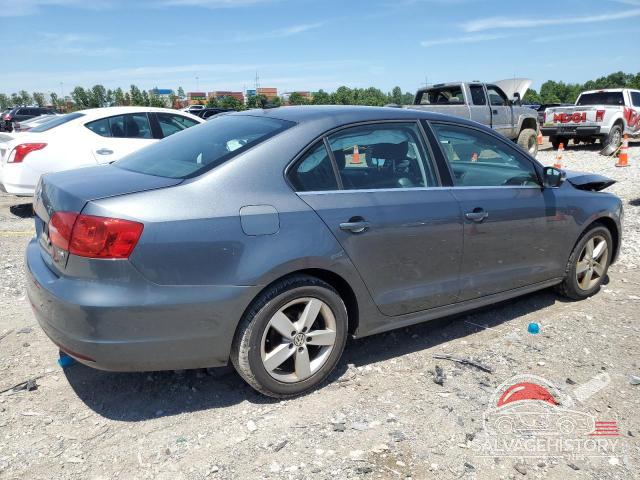 3VWLL7AJ5DM289882 2013 VOLKSWAGEN JETTA photo no. 3
