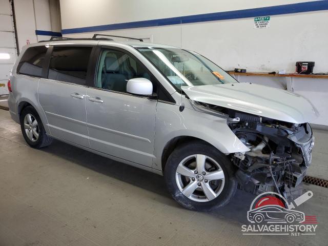 2V4RW3DG5BR625703 2011 VOLKSWAGEN ROUTAN photo no. 4