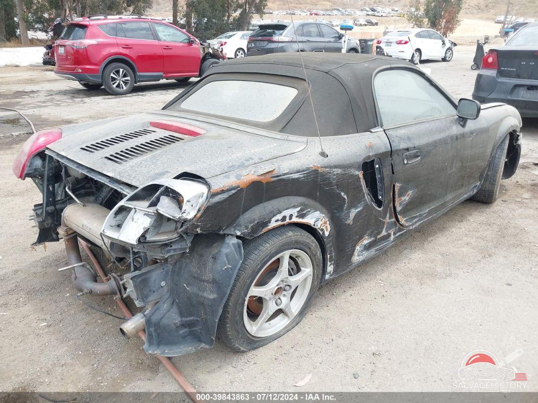 JTDFR320920053426 2002 TOYOTA MR2 SPYDER photo no. 4