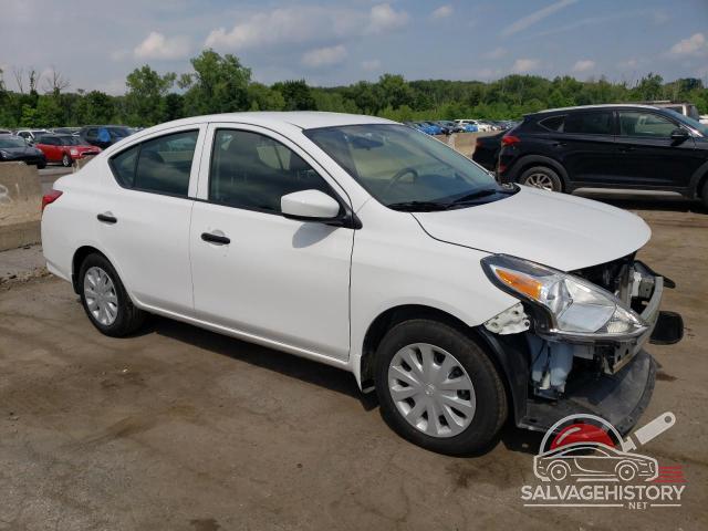 3N1CN7AP3JL865247 2018 NISSAN VERSA photo no. 4