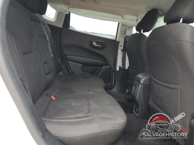 3C4NJCAB2JT105535 2018 JEEP COMPASS photo no. 11