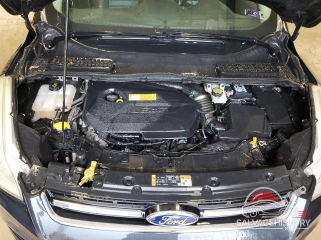 1FMCU0JX4FUA90621 2015 FORD ESCAPE photo no. 12