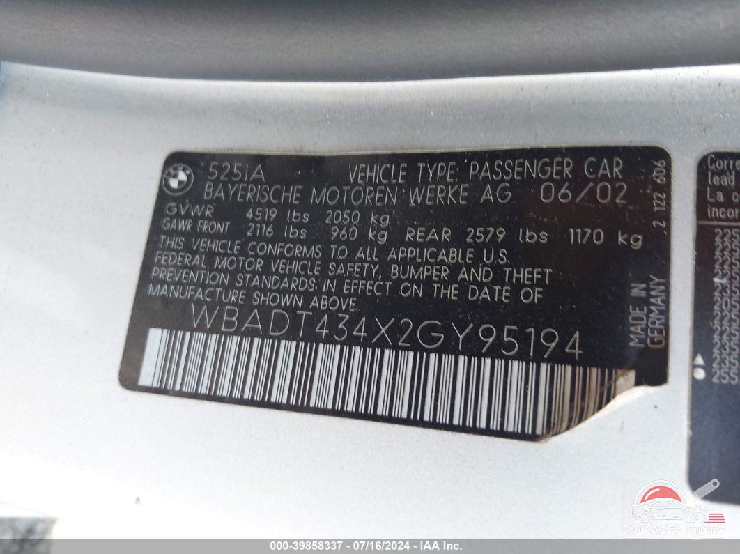 WBADT434X2GY95194 2002 BMW 525IA photo no. 9