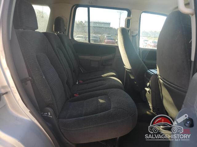 1FMZU73E42UA15989 2002 FORD EXPLORER photo no. 11
