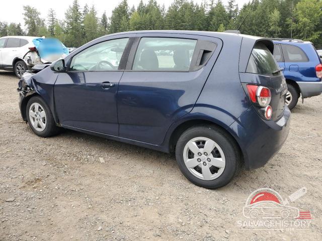 1G1JA6SG3F4153674 2015 CHEVROLET SONIC photo no. 2