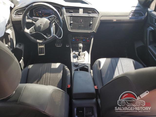 3VV8B7AX3PM136326 2023 VOLKSWAGEN TIGUAN photo no. 8