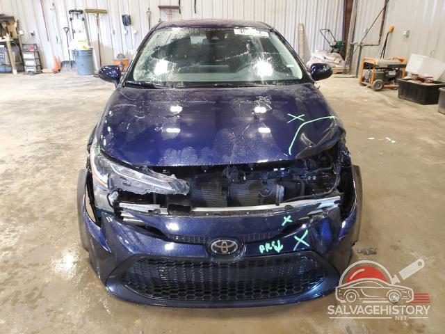5YFEPMAE2NP331761 2018 TOYOTA COROLLA photo no. 5