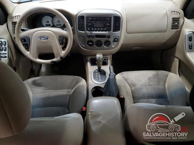 1FMYU93105DA22351 2005 FORD ESCAPE photo no. 8