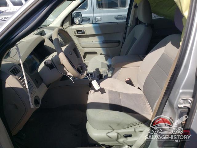 1FMCU03Z28KC14088 2008 FORD ESCAPE photo no. 5