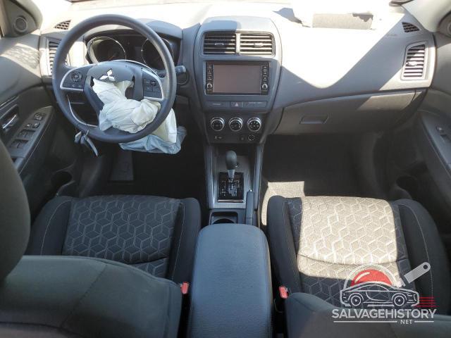 JA4ARUAU4RU009142 2024 MITSUBISHI OUTLANDER photo no. 8
