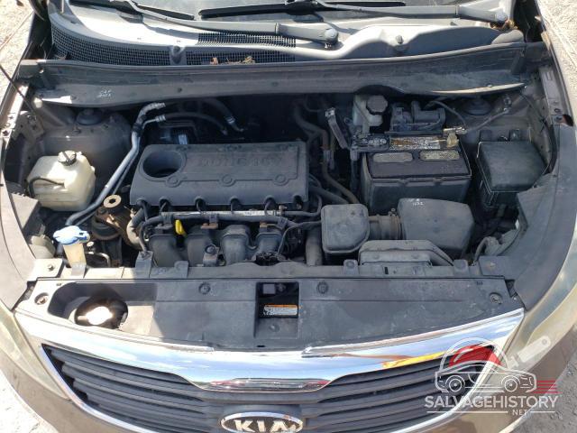 KNDPCCA24B7093350 2011 KIA SPORTAGE photo no. 12