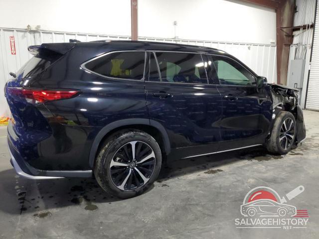 5TDLZRBH4MS132854 2021 TOYOTA HIGHLANDER photo no. 3