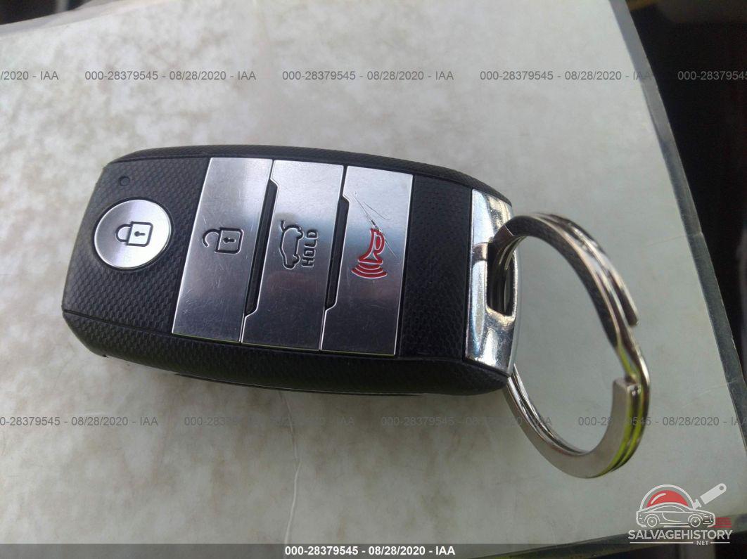 5XYPH4A51JG429801 2018 KIA SORENTO photo no. 11