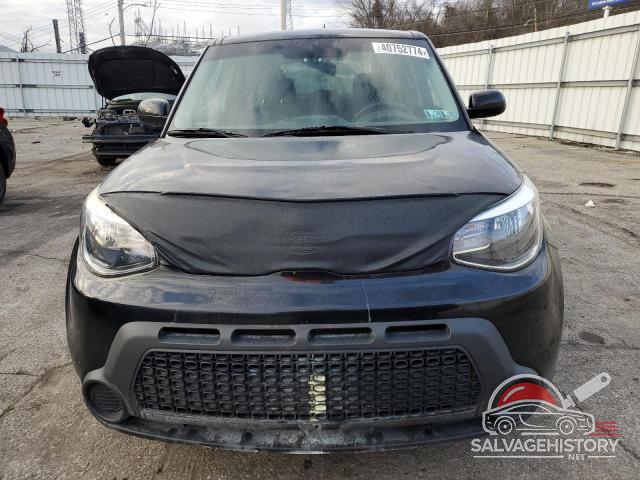 KNDJN2A20F7179996 2015 KIA SOUL photo no. 5