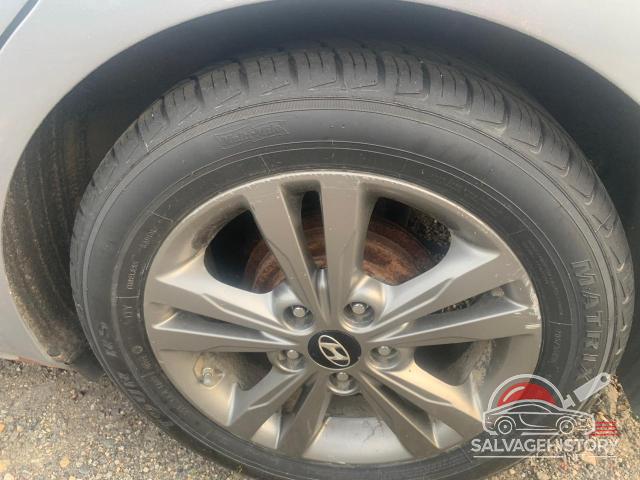 5NPD84LF2HH141488 2017 HYUNDAI ELANTRA photo no. 9