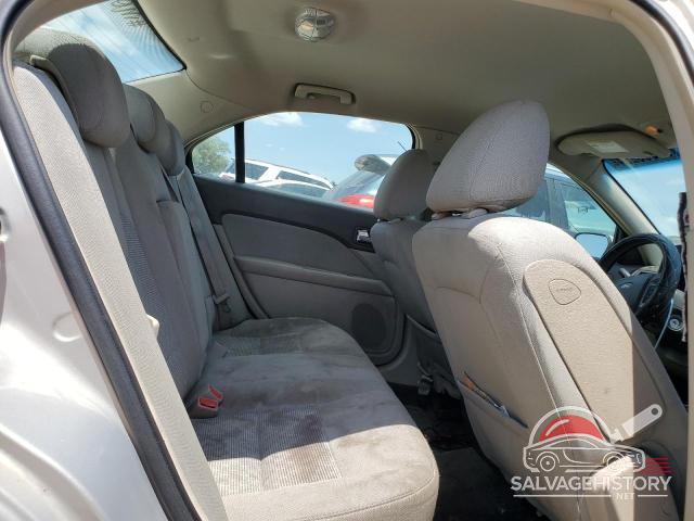 3FAHP0HA7AR395135 2010 FORD FUSION photo no. 10
