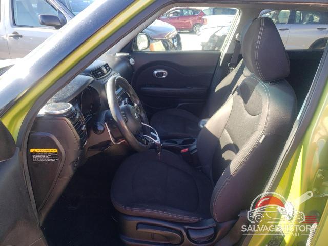 KNDJN2A24G7827566 2016 KIA SOUL photo no. 7