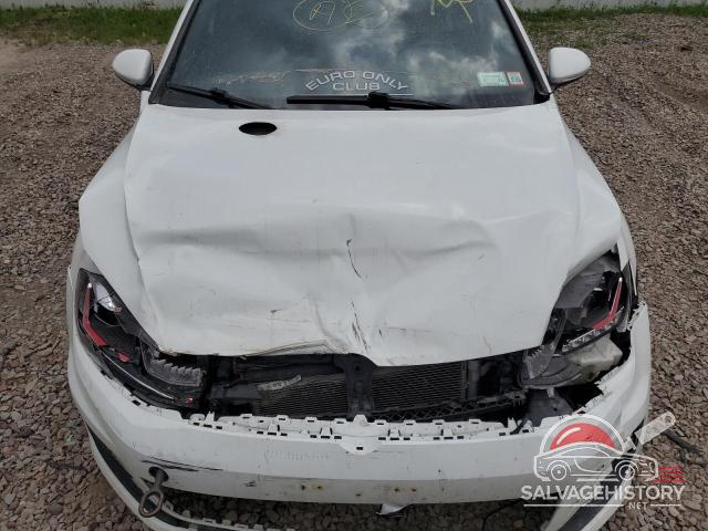 3VW4T7AU0FM031139 2015 VOLKSWAGEN GTI photo no. 11
