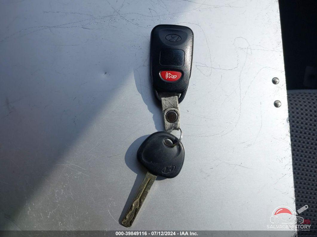 5NPEB4AC9CH323244 2012 HYUNDAI SONATA photo no. 11